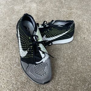 Nike Flyknit Racer